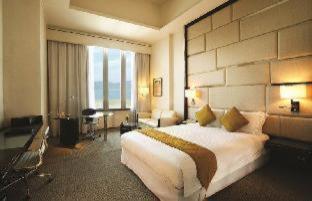 Regal Airport Hotel 5*
